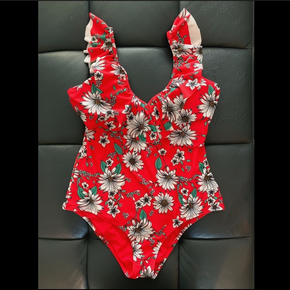 NWOT - Jessica Simpson Ruffle One Piece Swim Suit - Picture 2 of 3
